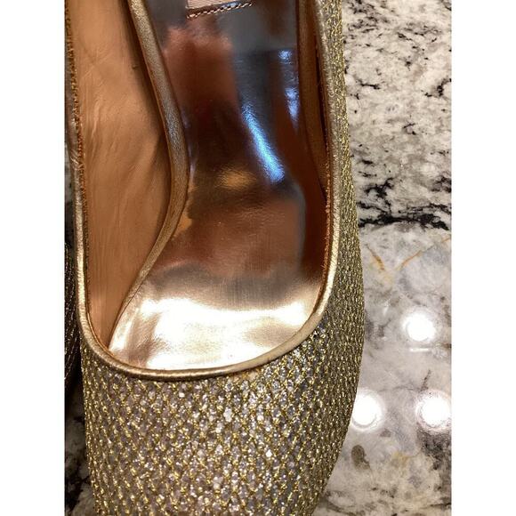 Badgley Mischka Humbie peep toe Pump  7.5 Gold Glitter Platfrom Heels Slip on - Picture 9 of 14